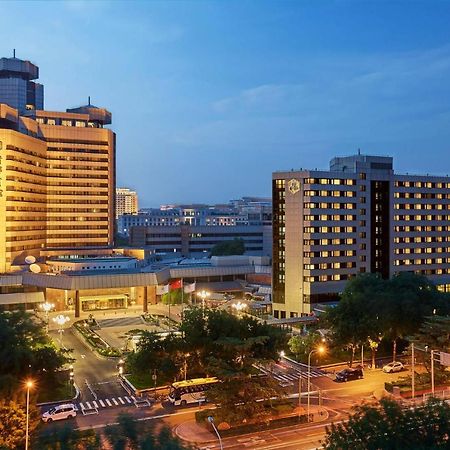 Capital Hotel Beijing Bagian luar foto