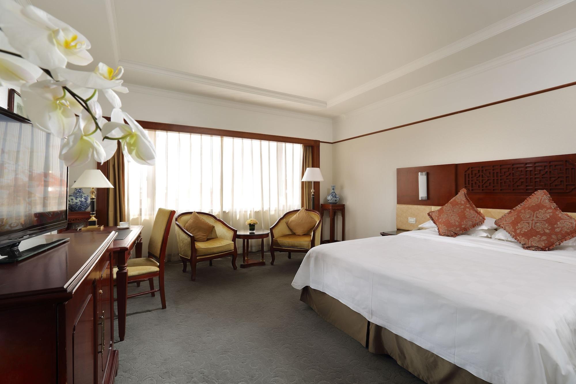 Capital Hotel Beijing Bagian luar foto