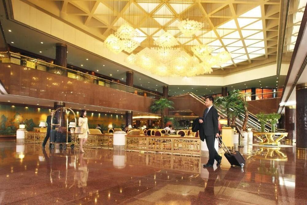 Capital Hotel Beijing Bagian luar foto