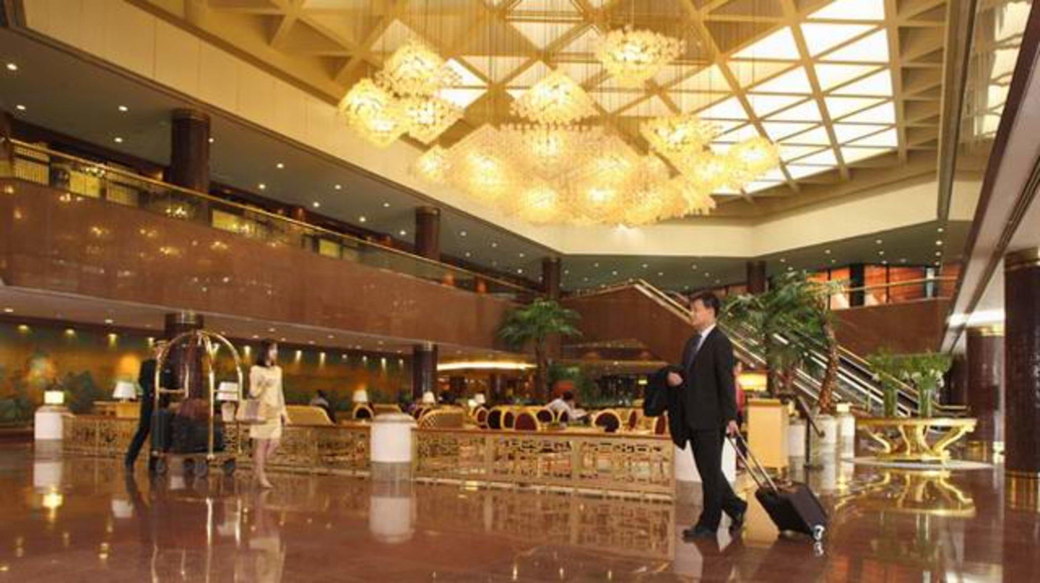Capital Hotel Beijing Bagian luar foto