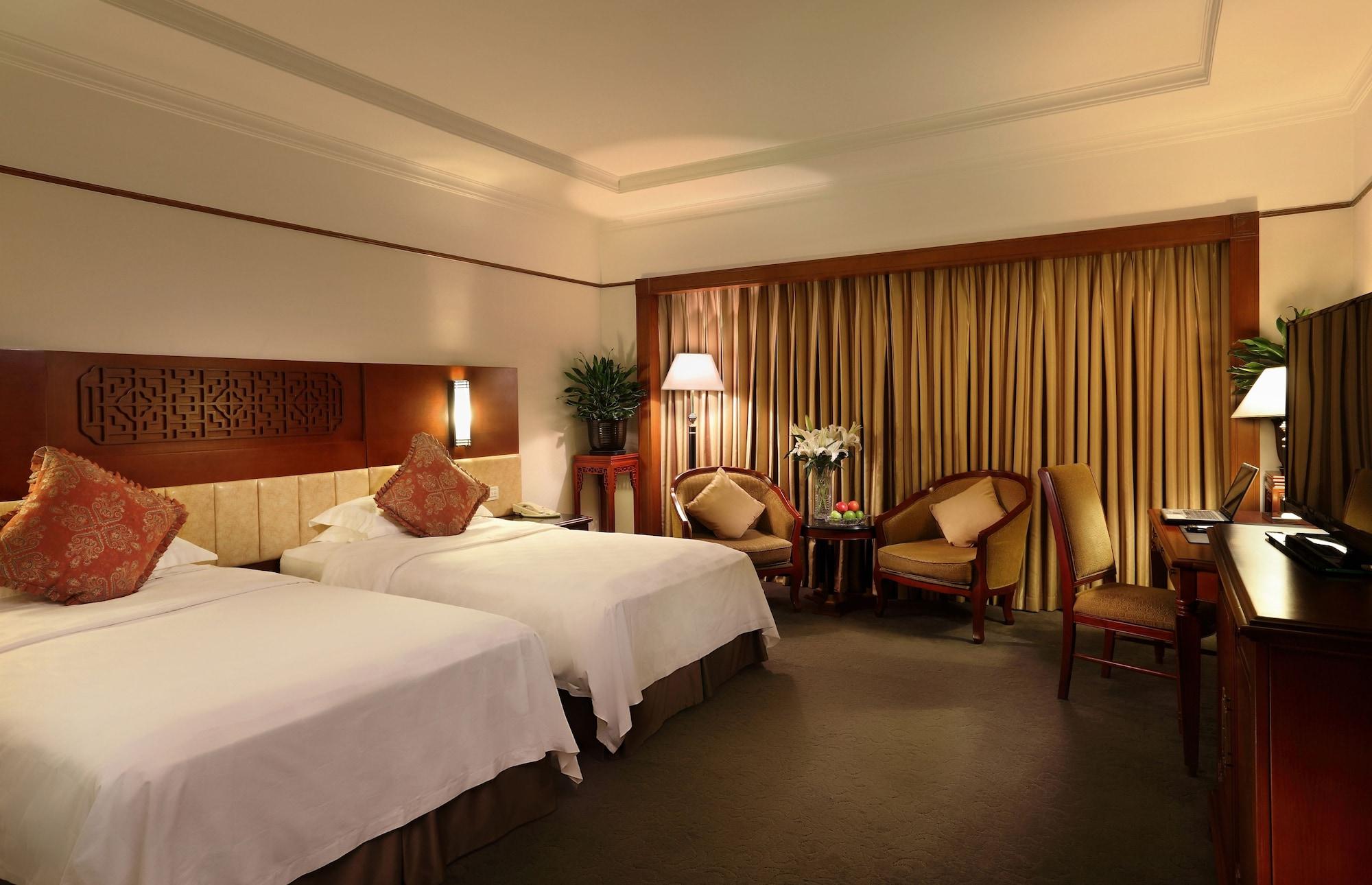 Capital Hotel Beijing Bagian luar foto