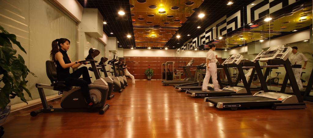 Capital Hotel Beijing Bagian luar foto