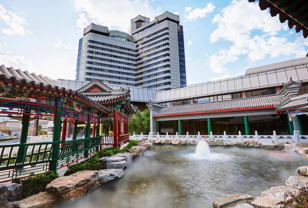 Capital Hotel Beijing Bagian luar foto