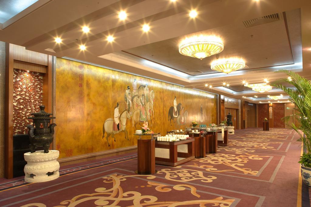 Capital Hotel Beijing Bagian luar foto